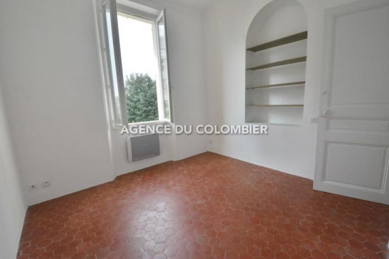 Вилла во Франции, в Антибе