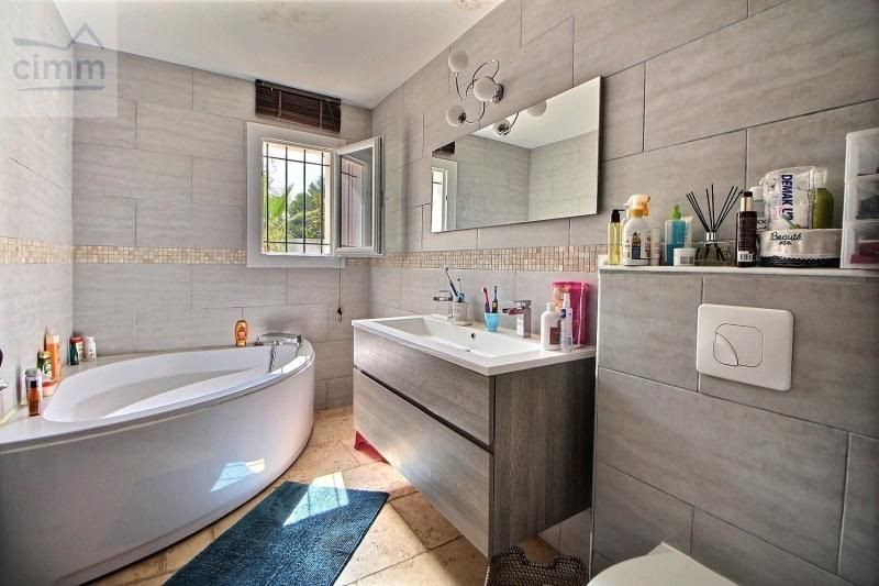 Вилла во Франции, в Монпелье