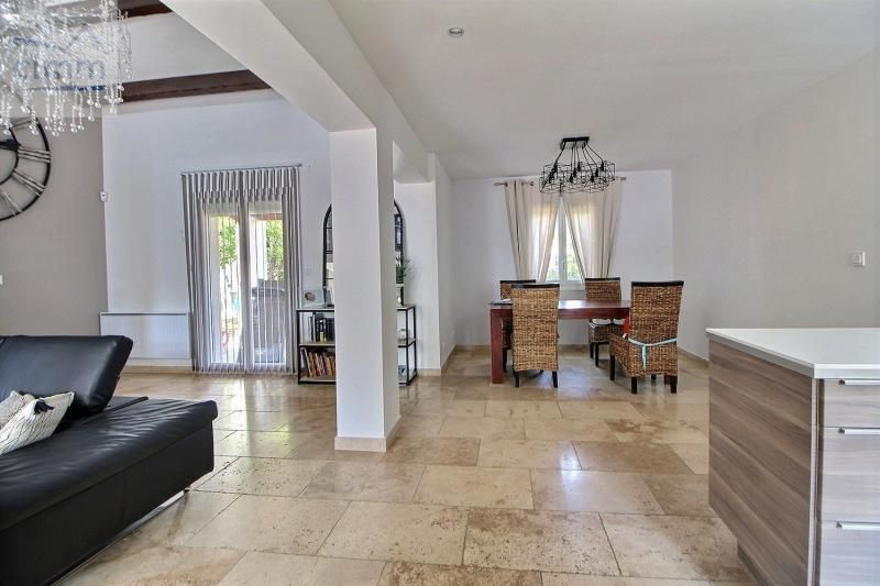 Вилла во Франции, в Монпелье