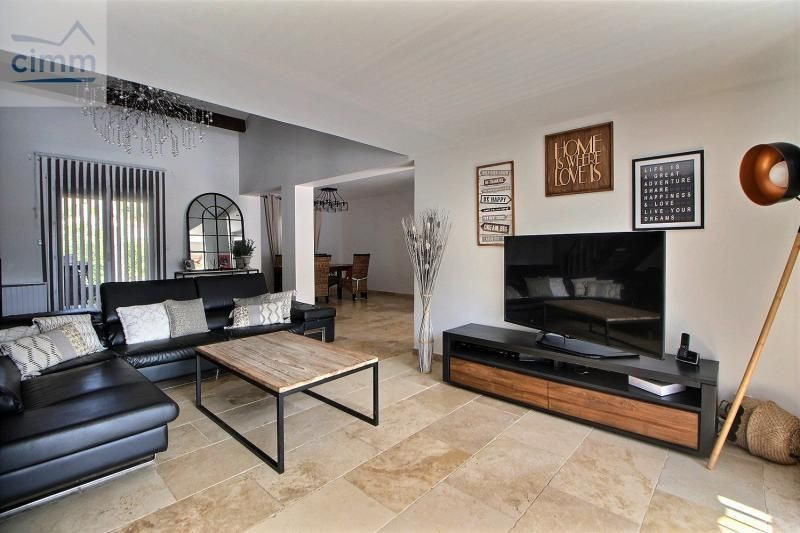 Вилла во Франции, в Монпелье