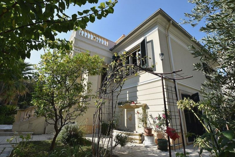 Вилла во Франции, в Ницце