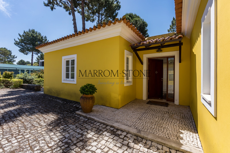 Villa in Portugal, in Setubal