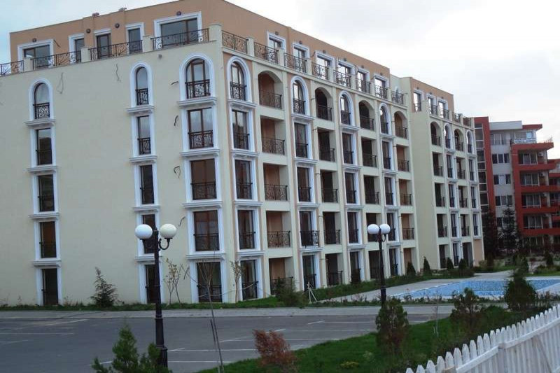 Апартаменты в Болгарии, в Елените