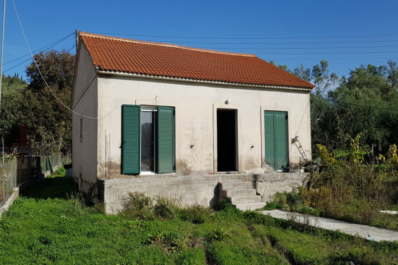 Cottage / House in Greece, in Petriti