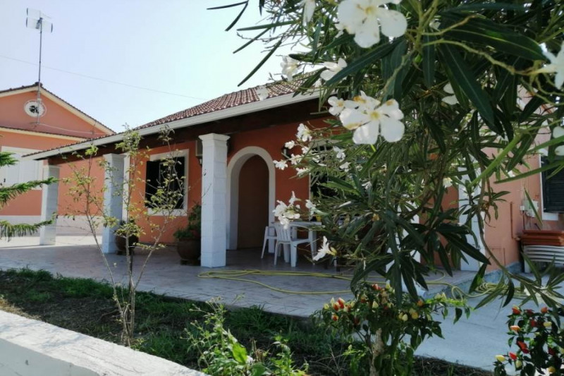 Cottage / House in Greece, in Agios Stefanos