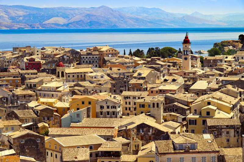 Коммерческая недвижимость за 260 000 евро в городе Корфу
