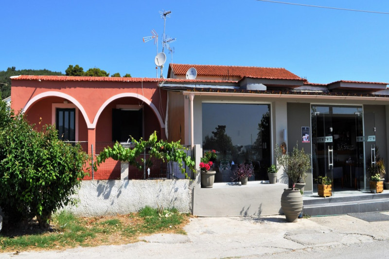 Коммерческая недвижимость в Греции, в Петрити