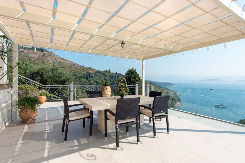 Villa in Greece, in Kouloura