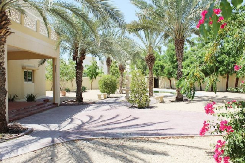 Villa in United Arab Emirates, in Meadows