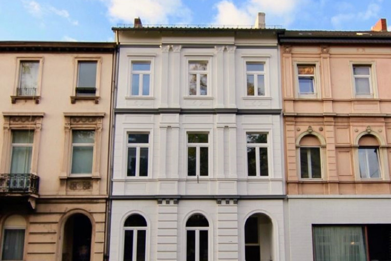 Commercial in Germany, in Bonn