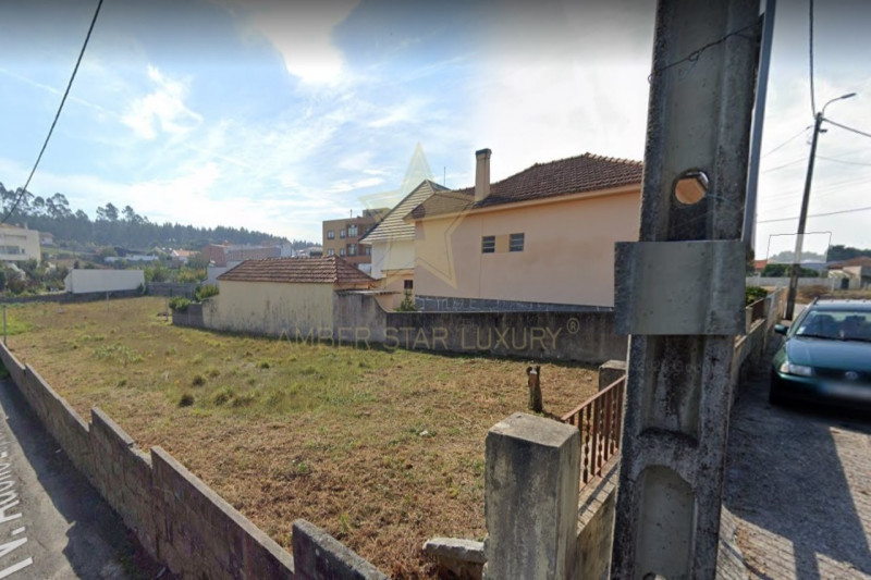 Участок в Португалии, в Порту