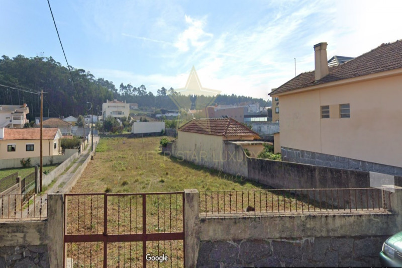 Участок в Португалии, в Порту