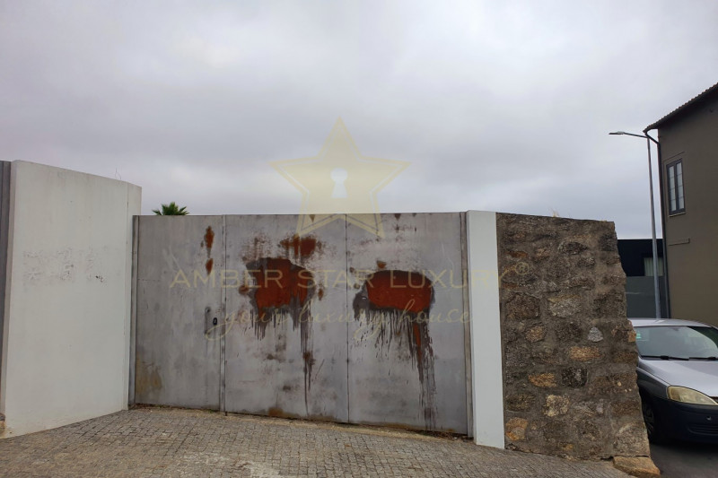 Участок в Португалии, в Порту