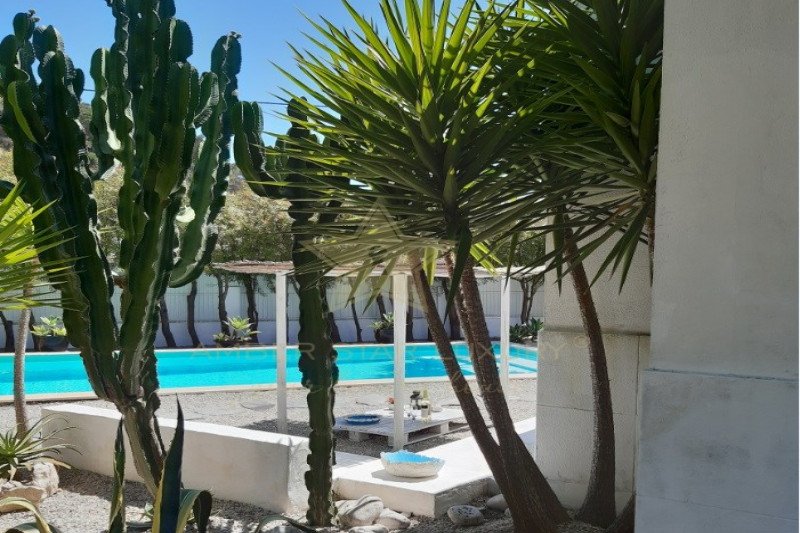 Дом в Португалии, в Сетубале