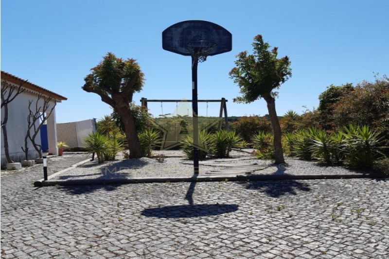 Дом в Португалии, в Сетубале