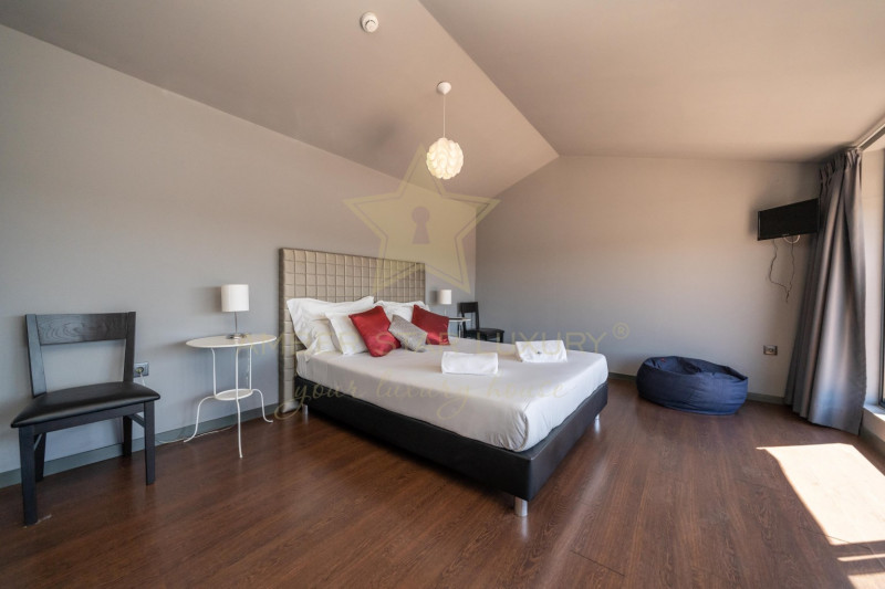 Отель в Португалии, в Порту