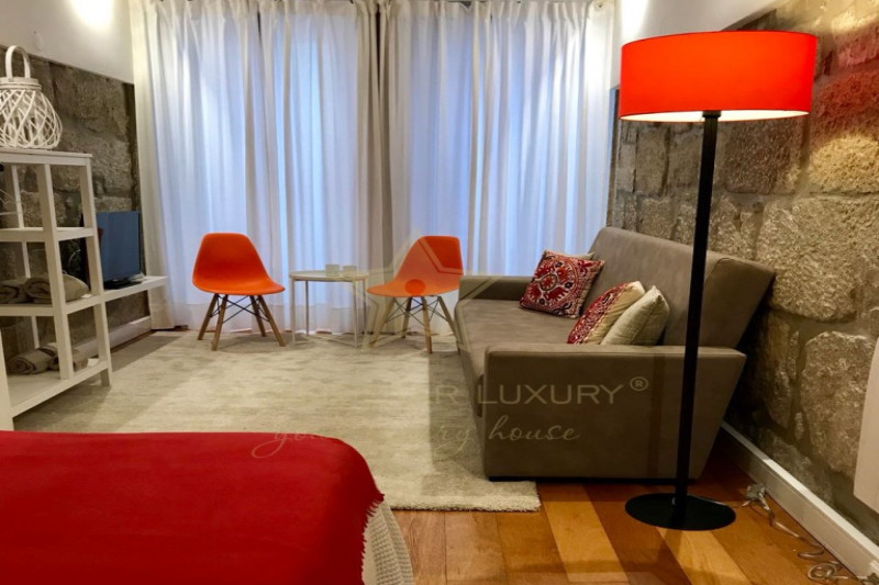 Коммерческая недвижимость в Португалии, в Порту