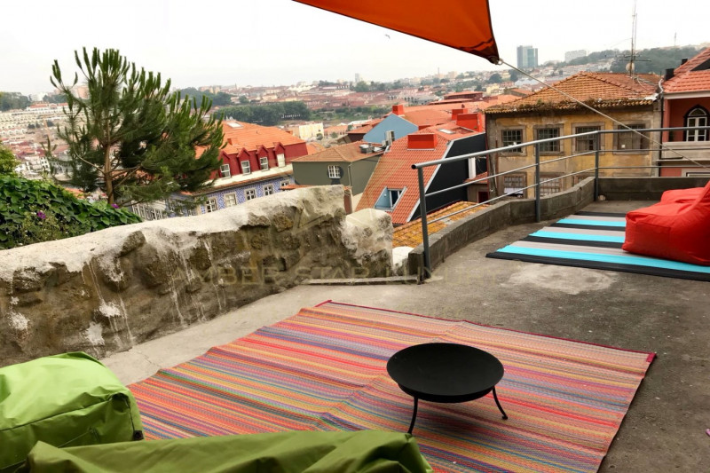 Коммерческая недвижимость в Португалии, в Порту