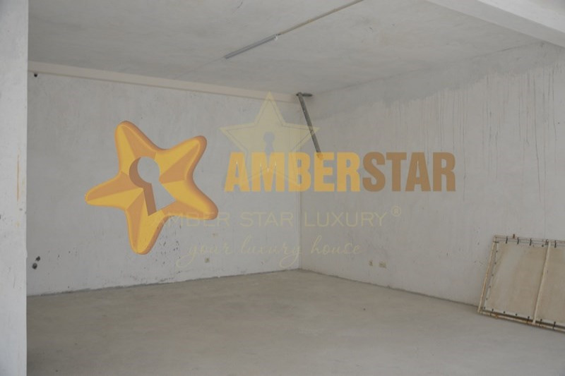 Коммерческая недвижимость в Португалии, в Порту