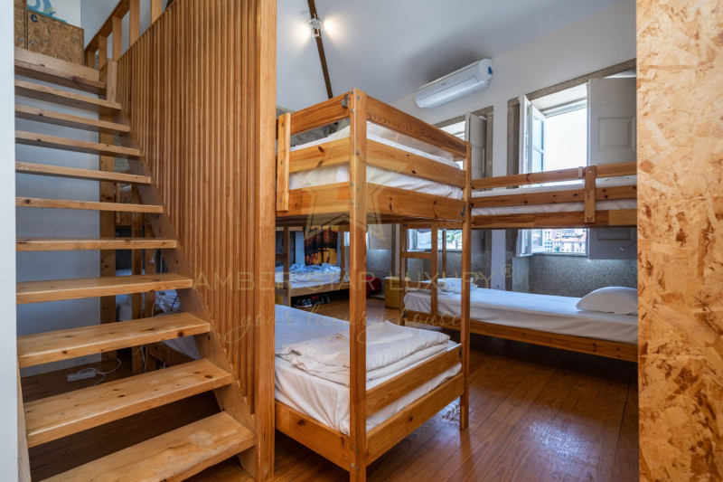 Коммерческая недвижимость в Португалии, в Порту