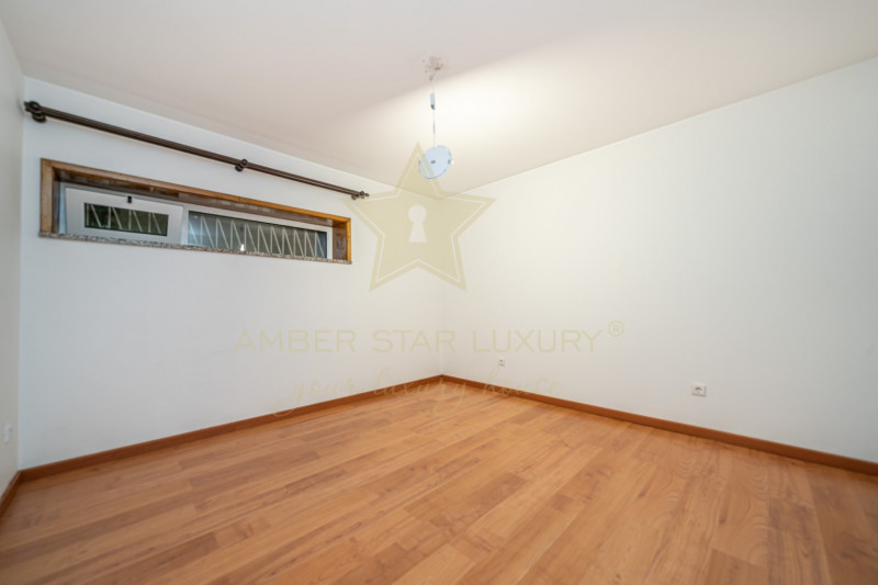 Cottage / House in Portugal, in Porto