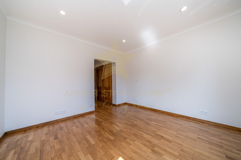 Cottage / House in Portugal, in Porto