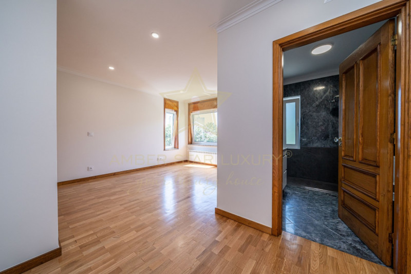 Cottage / House in Portugal, in Porto