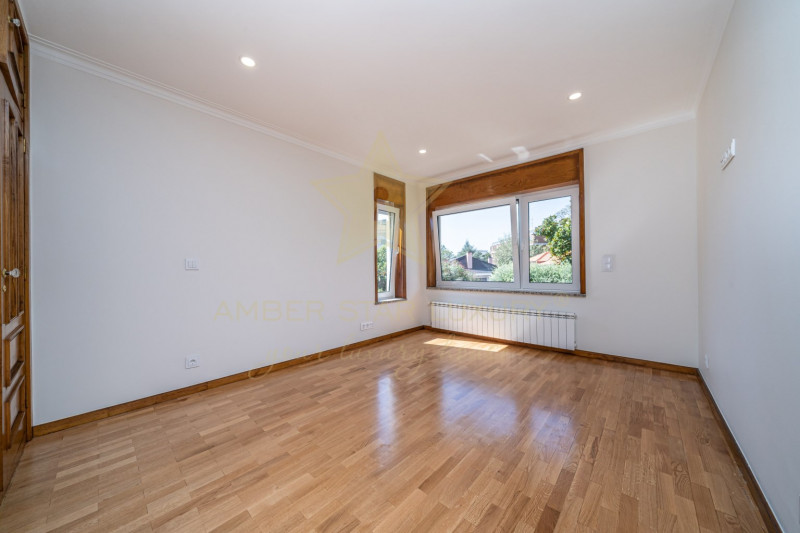 Cottage / House in Portugal, in Porto