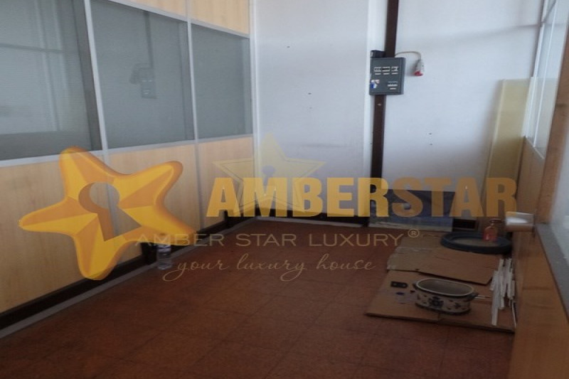 Коммерческая недвижимость в Португалии, в Порту