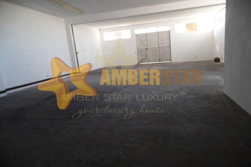 Коммерческая недвижимость в Португалии, в Порту