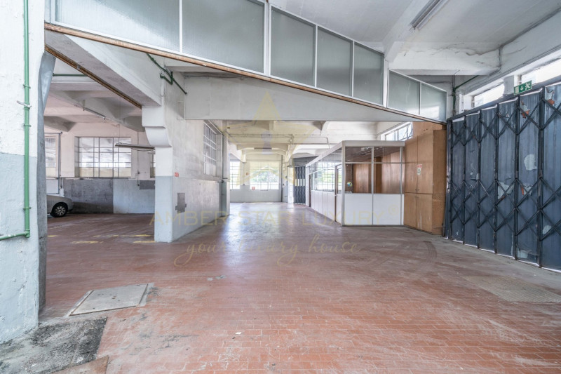 Коммерческая недвижимость в Португалии, в Порту