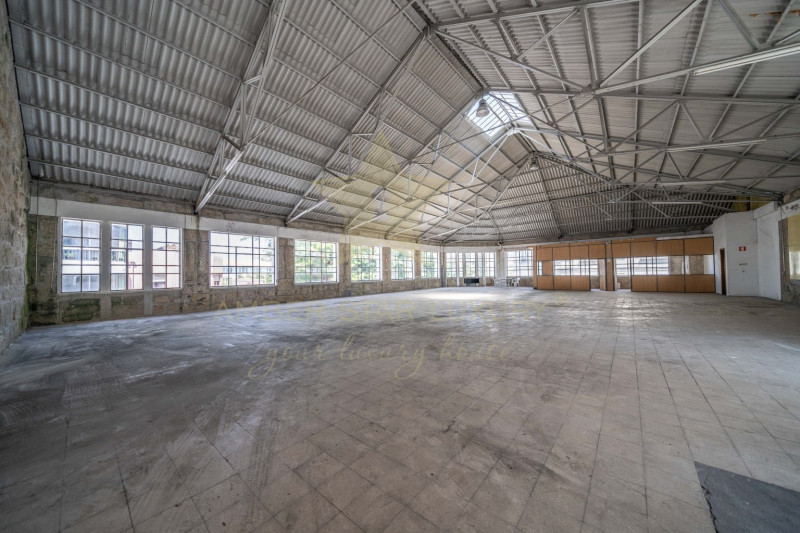 Коммерческая недвижимость в Португалии, в Порту