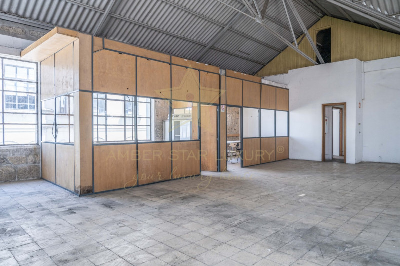 Коммерческая недвижимость в Португалии, в Порту