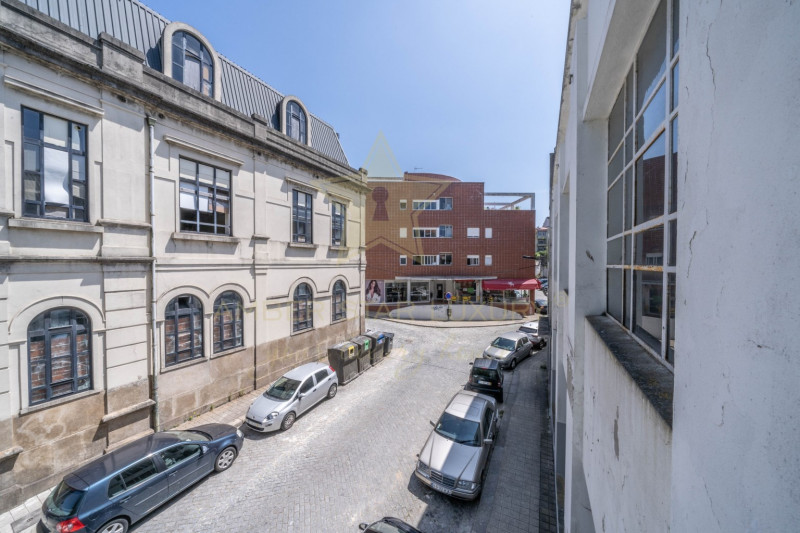 Коммерческая недвижимость в Португалии, в Порту