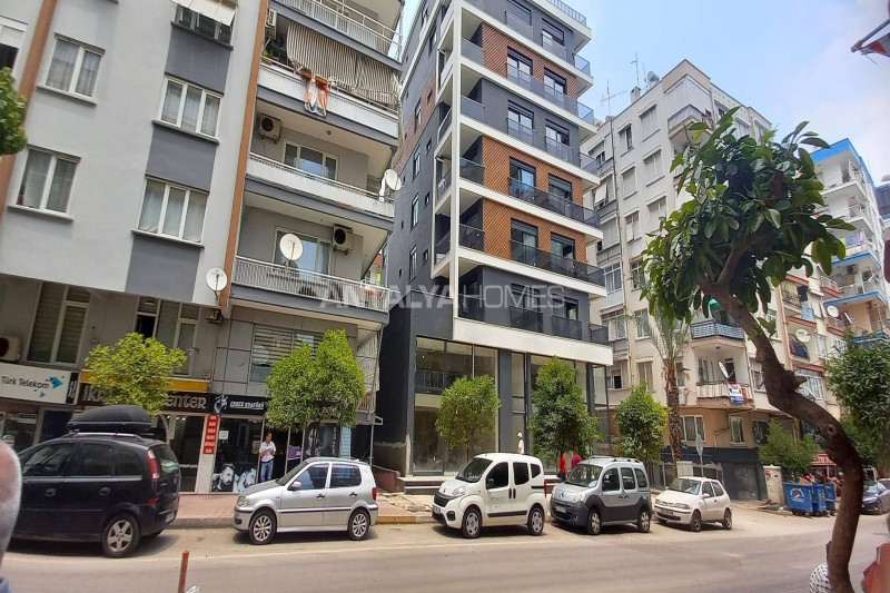 Commercial in Turkey, in Muratpaşa