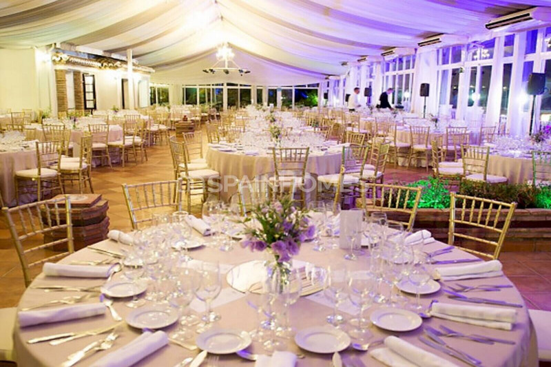 Отель в Испании, в Бенальмадене