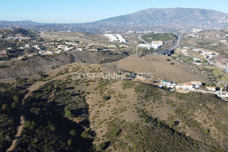 Участок в Испании, в Михас-Коста