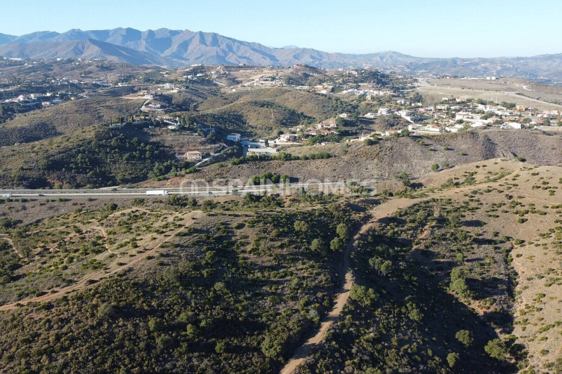 Участок в Испании, в Михас-Коста