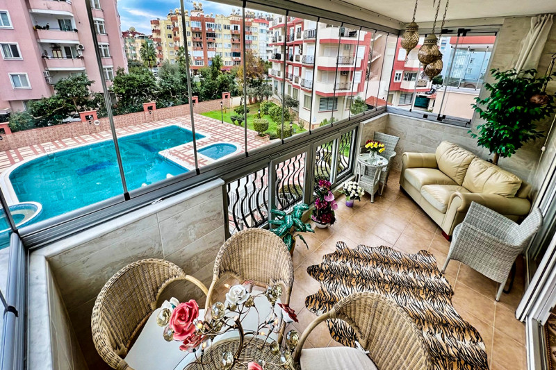 Apartment in Turkey, in Oba