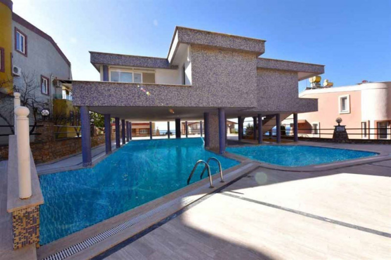 Вилла в Турции, в Аланье