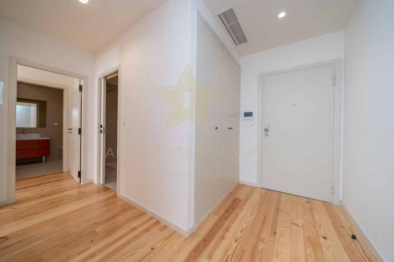 Коммерческая недвижимость в Португалии, в Порту