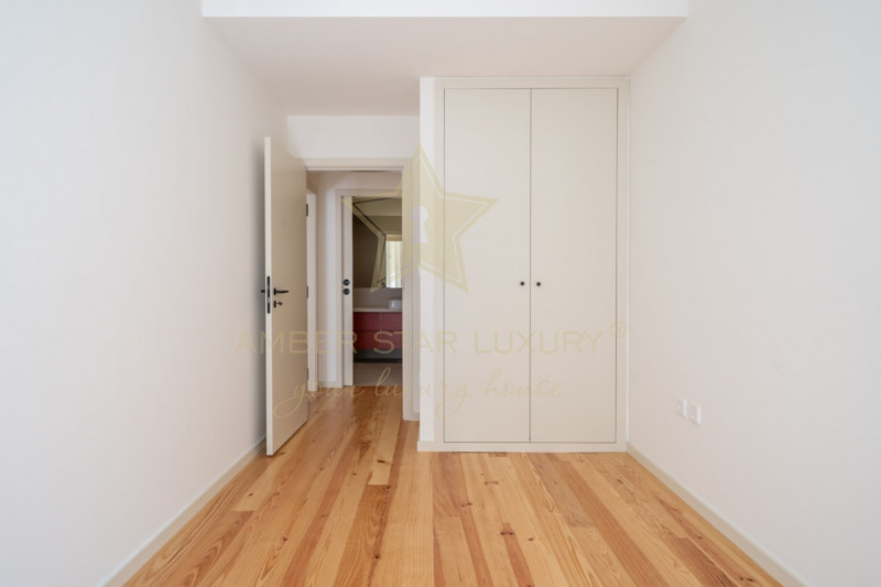 Коммерческая недвижимость в Португалии, в Порту