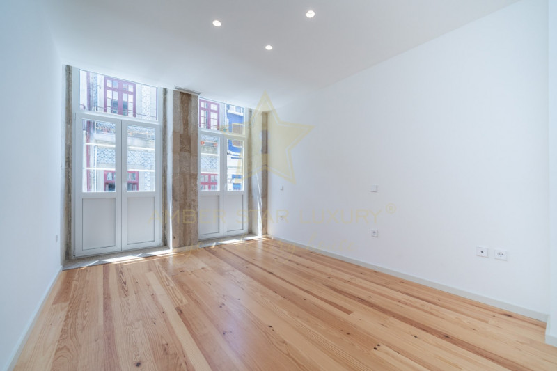 Коммерческая недвижимость в Португалии, в Порту