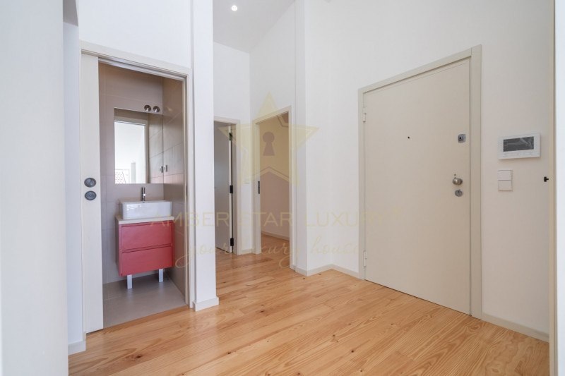 Коммерческая недвижимость в Португалии, в Порту