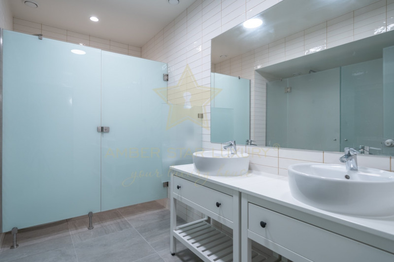 Коммерческая недвижимость в Португалии, в Порту