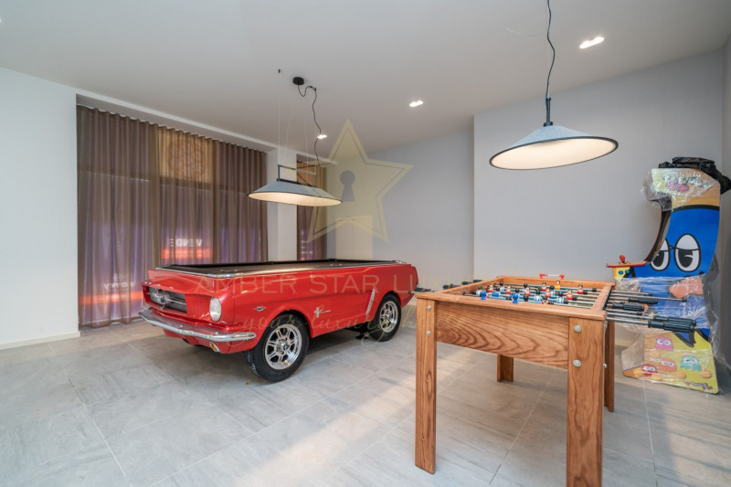 Коммерческая недвижимость в Португалии, в Порту