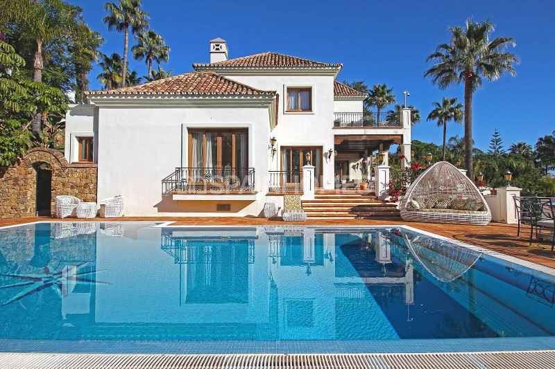 Дом в Испании, в Бенаависе