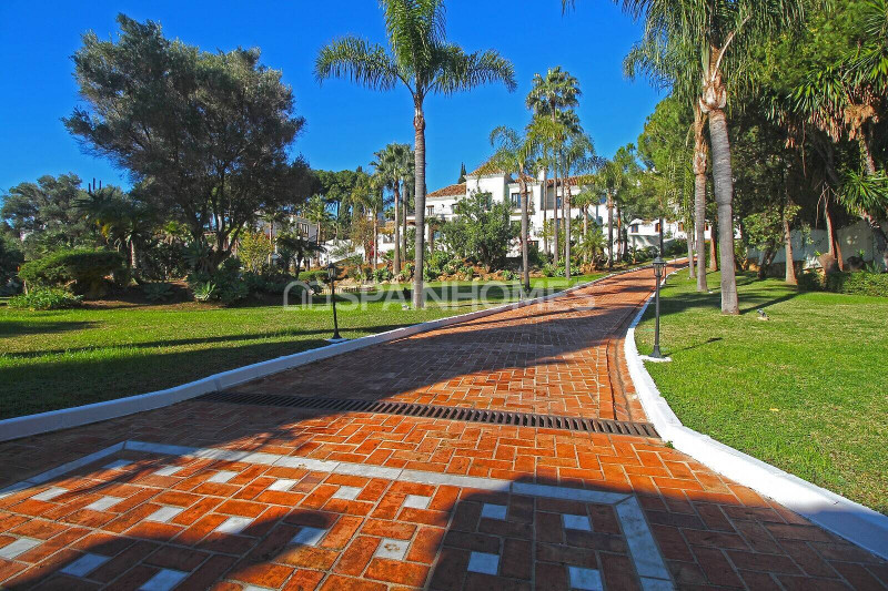 Дом в Испании, в Бенаависе