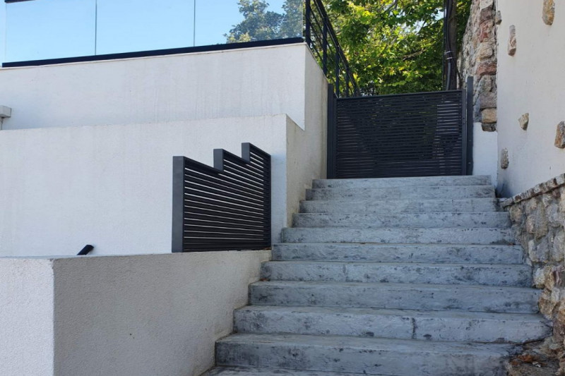 Cottage / House in Montenegro, in Šušanj