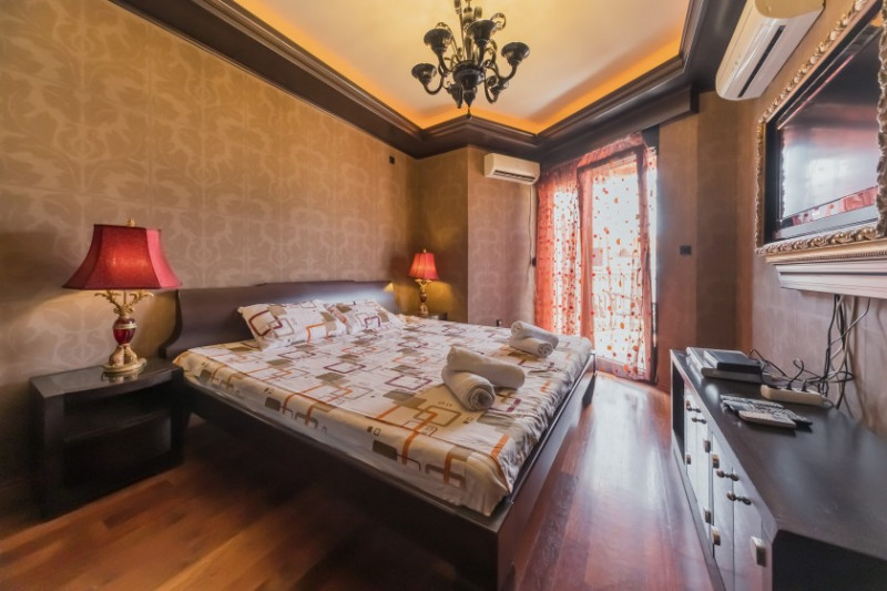 Apartment in Montenegro, in Dobrota